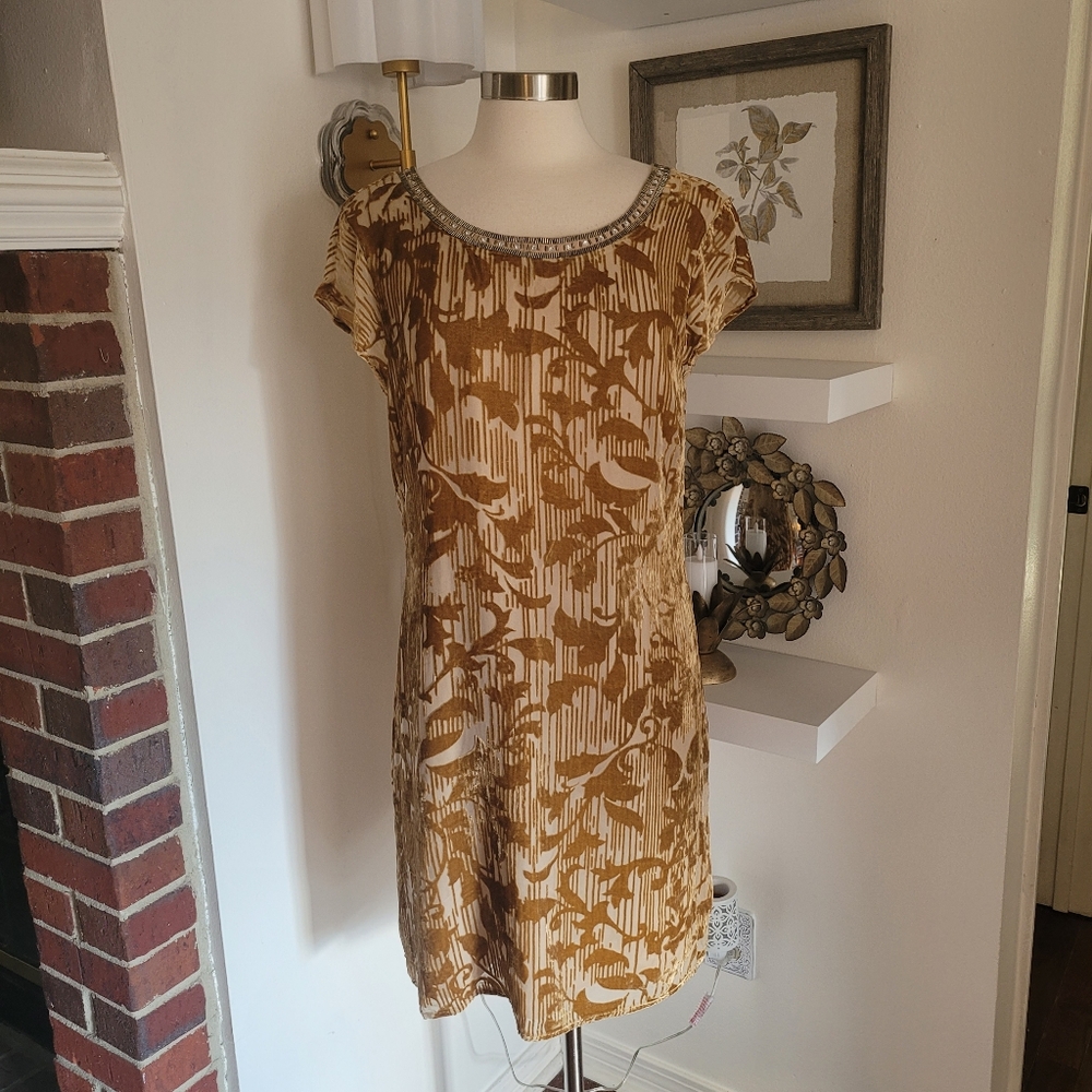 Sundance Gold Burnout Velvet Short Sleeve Dress Beaded Neckline Lined Size 12